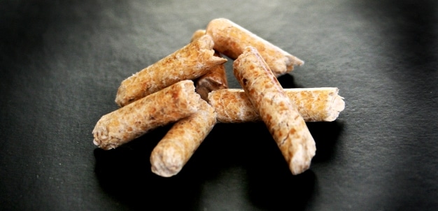 Holz­pellets im Februar minimal günstiger