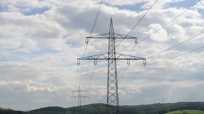800px-Donaumast