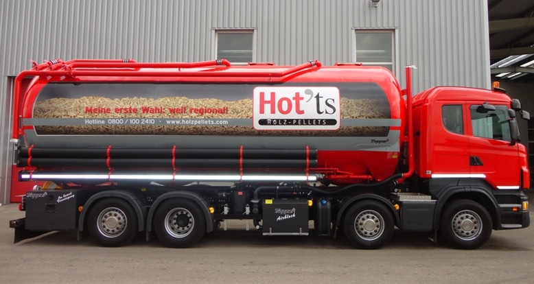 Titelbild: Pelletsfahrzeug für Hot’ts Pellets, gebaut von Tropper. Foto: Tropper