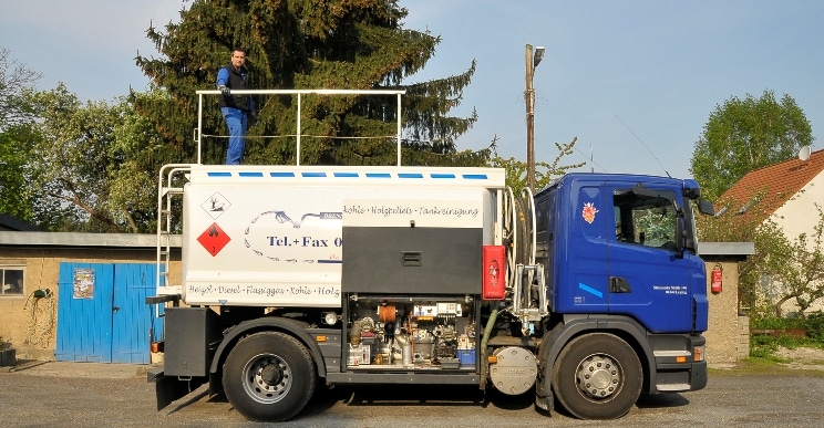 Könnte irgendwann der Vergangenheit angehören: Absturzsicherung und Laufsteg. Foto: Urbansky