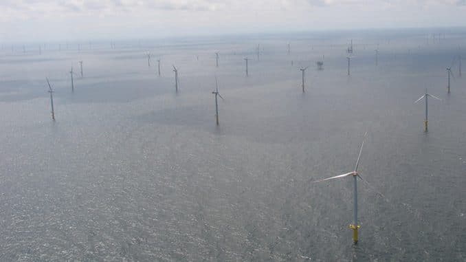 IMG_8635 GE sieht Offshore-Wind, wie hier vor Helgoland, kritisch. Foto: Urbansky