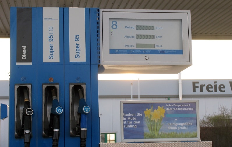 Der Motor pescho 405 2.0 Benzin