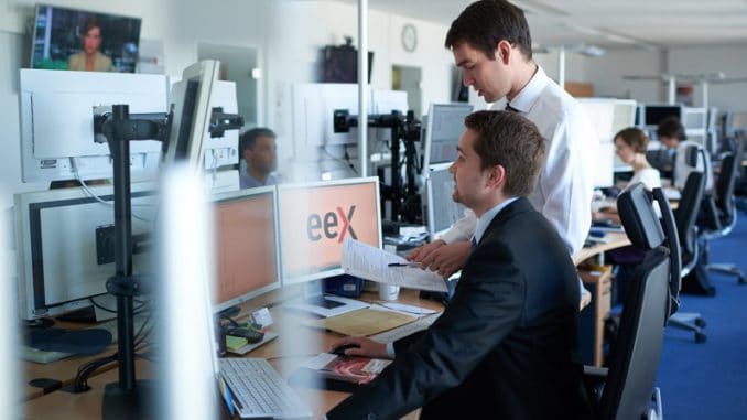 EEX_Marktsteuerung_7329 An der EEX fallen die Großhandelspreise für Erdgas seit Mitte 2015 kontinuierlich. Foto: EEX