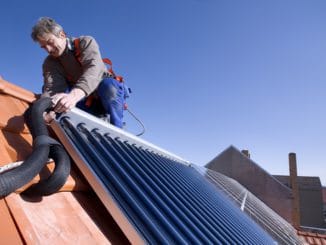In der Hybridheizung bewährt: Solarthermie Foto: BDH