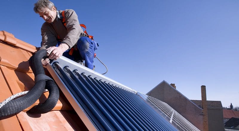 In der Hybridheizung bewährt: Solarthermie Foto: BDH