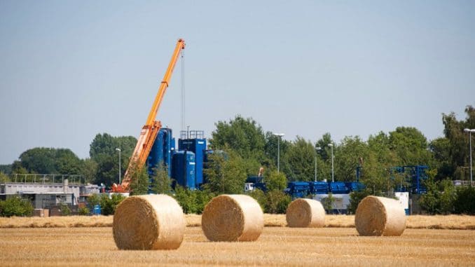technik_hydraulic-fracturing_fracking-820x505 Hydraulic Fracturing in Niedersachsen. Foto: Exxon