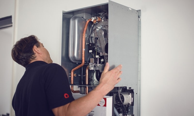 Foto: Thermondo Brennwert, Ölheizung, Gasheizung, Wärmepumpe, Solarthermie, EWärmeG