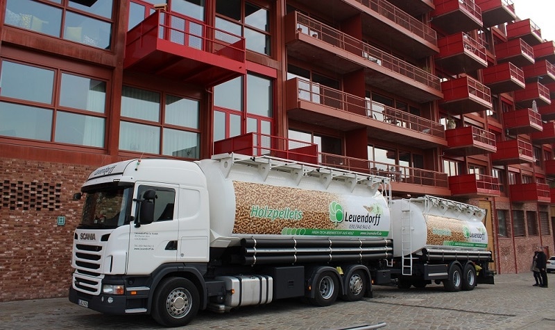 Pelletlieferung Am Lokdepot 6 in Berlin-Schöneberg. Foto: Urbansky Pellets, Holz, Brennholz, Festbrennstoff, EnEV, KfW, EEWärmeG