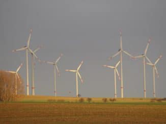 Auch Casinos nutzen immer mehr Erneuerbare Energien wie Windkraft. Foto: Urbansky