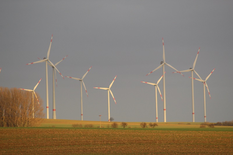 Erneuerbare Energien wie Windkraft sorgen für Nachhaltigkeit im Energiemix. Foto: Urbansky