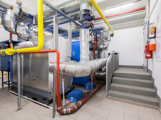 Blockheizkraftwerk eines Mieterstromprojektes. Die Kraft-Wärme-Kopplung ist bisher die dafür bevorzugte Variante. Foto: Urbana Energiedienste