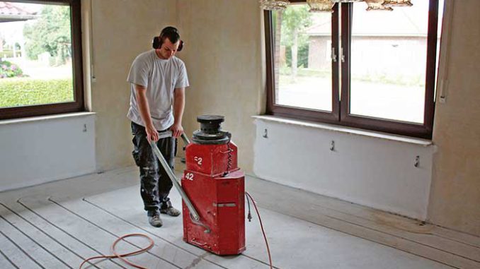 038_3_Moeglichst Das Fräsen erfolgt weitgehend staubfrei und ist bei einem normalen Wohnhaus an ein bis zwei Arbeitstagen erledigt. Foto: Rotex