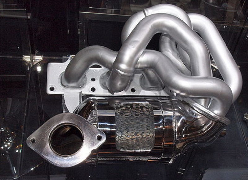 Katalysator für die Sport-Kompaktmodelle vom Typ Renault Twingo Sport. Foto: Michael KR / Wikimedia / Lizenz unter CC-BY-SA 4.0