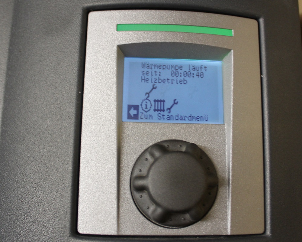 Verbraucher wie Wärmepumpen müssen ebenso wie die Erzeuger des eigenverbrauchten Stromes in eine intelligente Steuerung eingebunden werden. Foto: Urbansky