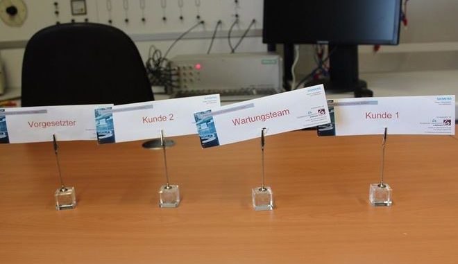 4by3 Beim Havarietraining an der TU Ilmenau sind die Rollen für Energieversorger und Kunden genau verteilt. Foto: Urbansky