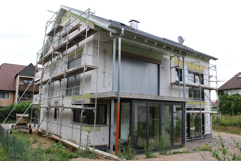 220 Quadratmeter Wohnfläche dieses Hauses werden monovalent mit einer Luft-Wasser-Wärmepumpe beheizt. Foo: Urbansky