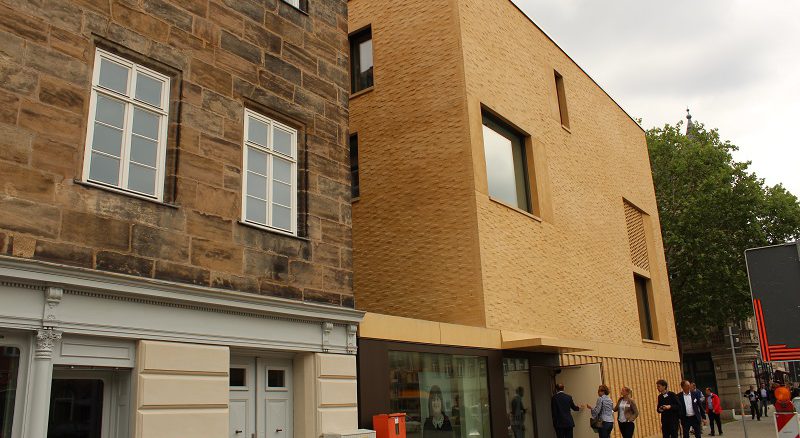 Wird mittlels Erdwärme beheizt: Der Anbau des Jüdischen Museums in Fürth. Foto: Urbansky