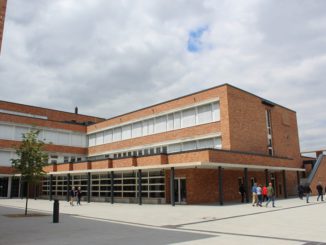 Dieses Schulgebäude wird mittels Geothermie beheizt und gekühlt. Foto: Urbansky