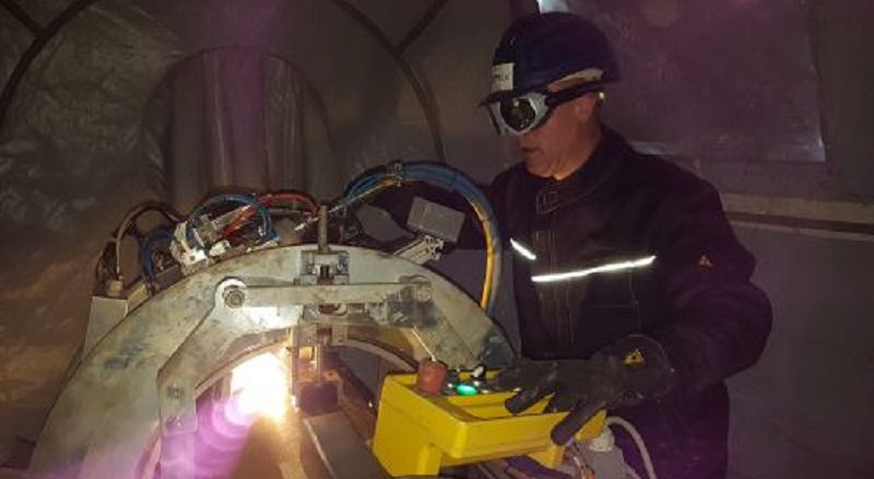 Laserstrahlschweißen mit Orbitaltechnik., entwickelt an der Schweißtechnischen Lehr- und Versuchsanstalt Halle. Foto: SLV Halle GmbH