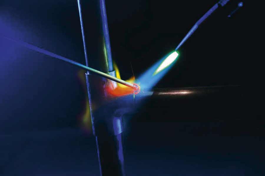 In der DIN EN 12976-1 steht ganz konkret, dass die verwendeten Materialien und Werkstoffe in der Lage sein müssen, den höchsten Betriebstemperaturen und dem höchsten Betriebsdruck standzuhalten. Bild: Umicore