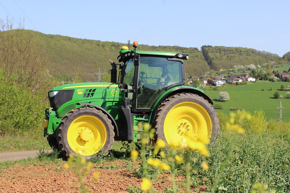 Weniger Emis­sionen, höhere Erträge durch rege­ne­rative Landwirtschaft
