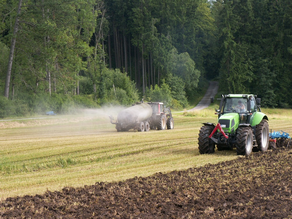 Neue Dünge­mit­tel­ver­ordnung erhöht kaum Grundwasserschutz