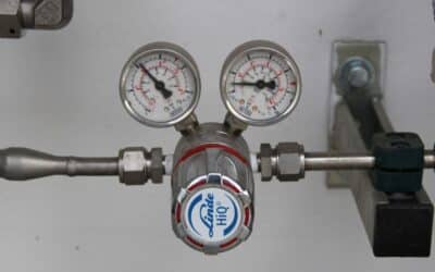 Erste Normungs­roadmap für Wasser­stoff­tech­no­logien liegt&nbsp;vor