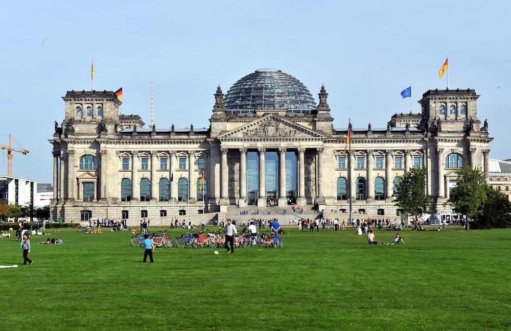 Wie eine Große Koalition 2025 ener­gie­po­li­tisch prägen will