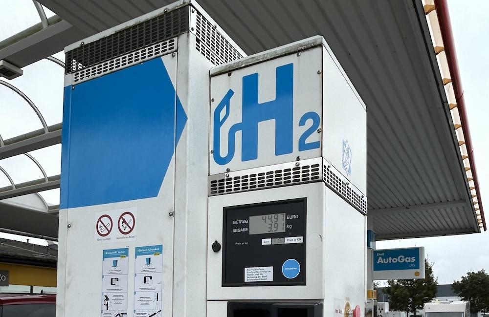 Große Pläne und schlep­pende Umsetzung für grünen Wasserstoff