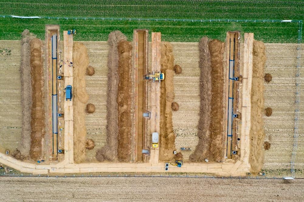 Kabel unter, Erträge über der Erde